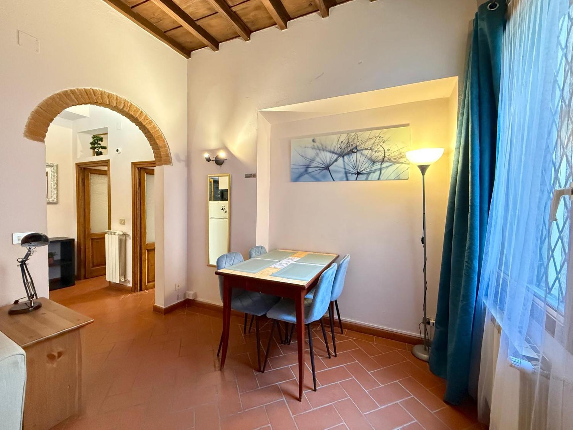 Guelfa Courtyard Retreat Florence