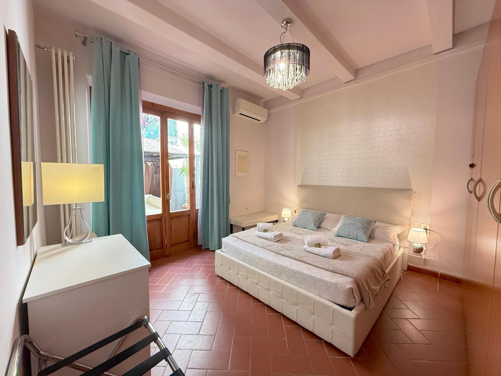 Guelfa Courtyard Retreat Apartamento